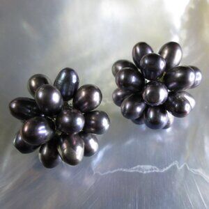 Black Freshwater Pearls Cluster Earrings